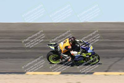 media/May-10-2025-Race Pace (Sat) [[db32fef2da]]/Vested/3-Bowl Set 1 (9am)/